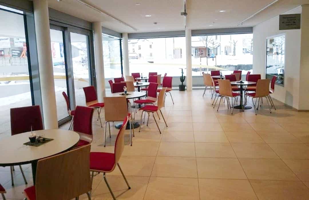 Foyer Cafeteria